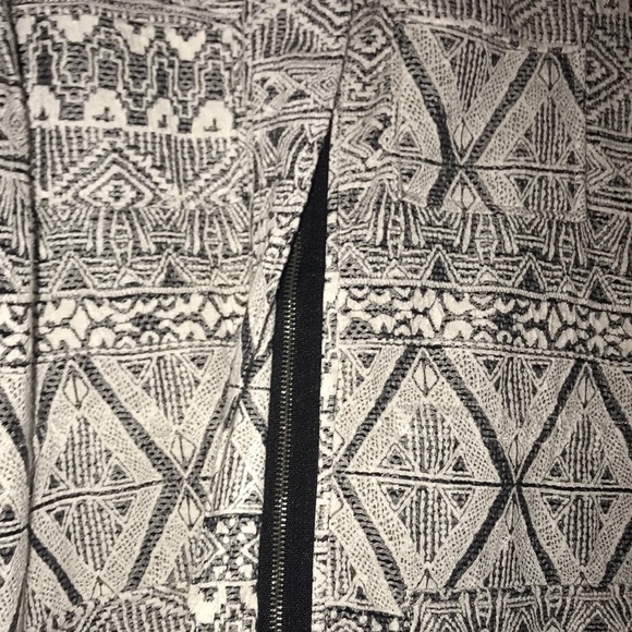 Light Jacket - Picture 2 of 4